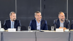 Ο Αλέξης Τσίπρας σε συνάντηση με παραγωγικούς φορείς στη Θεσσαλονίκη